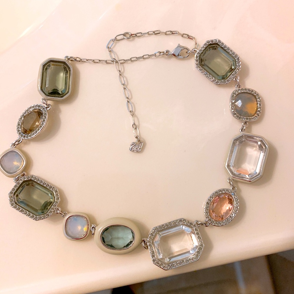 Rare, authentic Swarovski necklace. Stunning!
